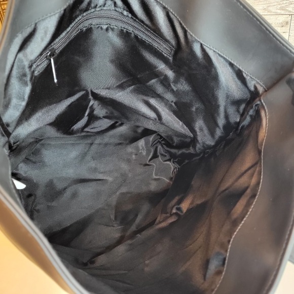 Fear of God Essentials Black and Cream Tote Bag - Picture 8 of 11